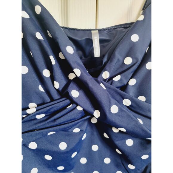 Lands' End Swim‎ Top Navy 12DD Halter Tankini Polka Dot Underwire Bra Nip Tuck - Picture 3 of 8